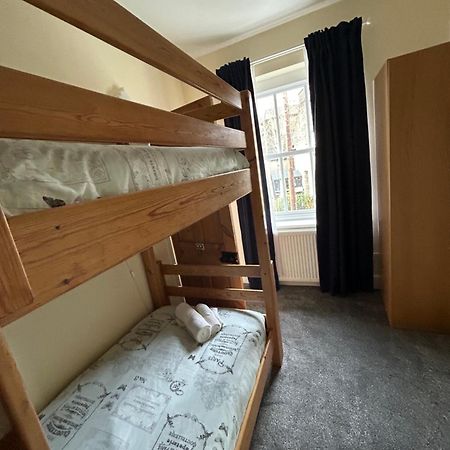 The Buxton Retreat A Luxurious 3-Storey Townhouse With Four Poster Bed And Double Jacuzzi Bath" Esterno foto