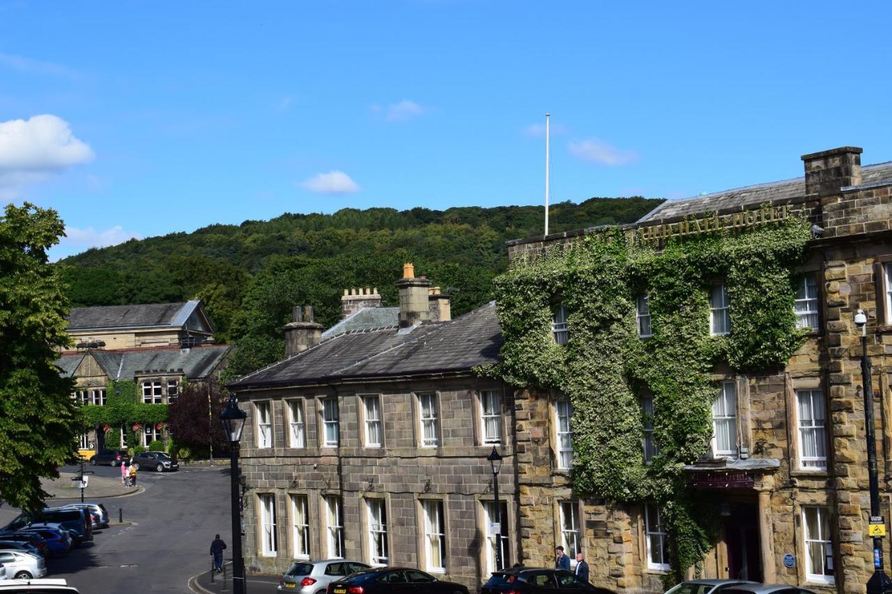 The Buxton Retreat A Luxurious 3-Storey Townhouse With Four Poster Bed And Double Jacuzzi Bath" Esterno foto