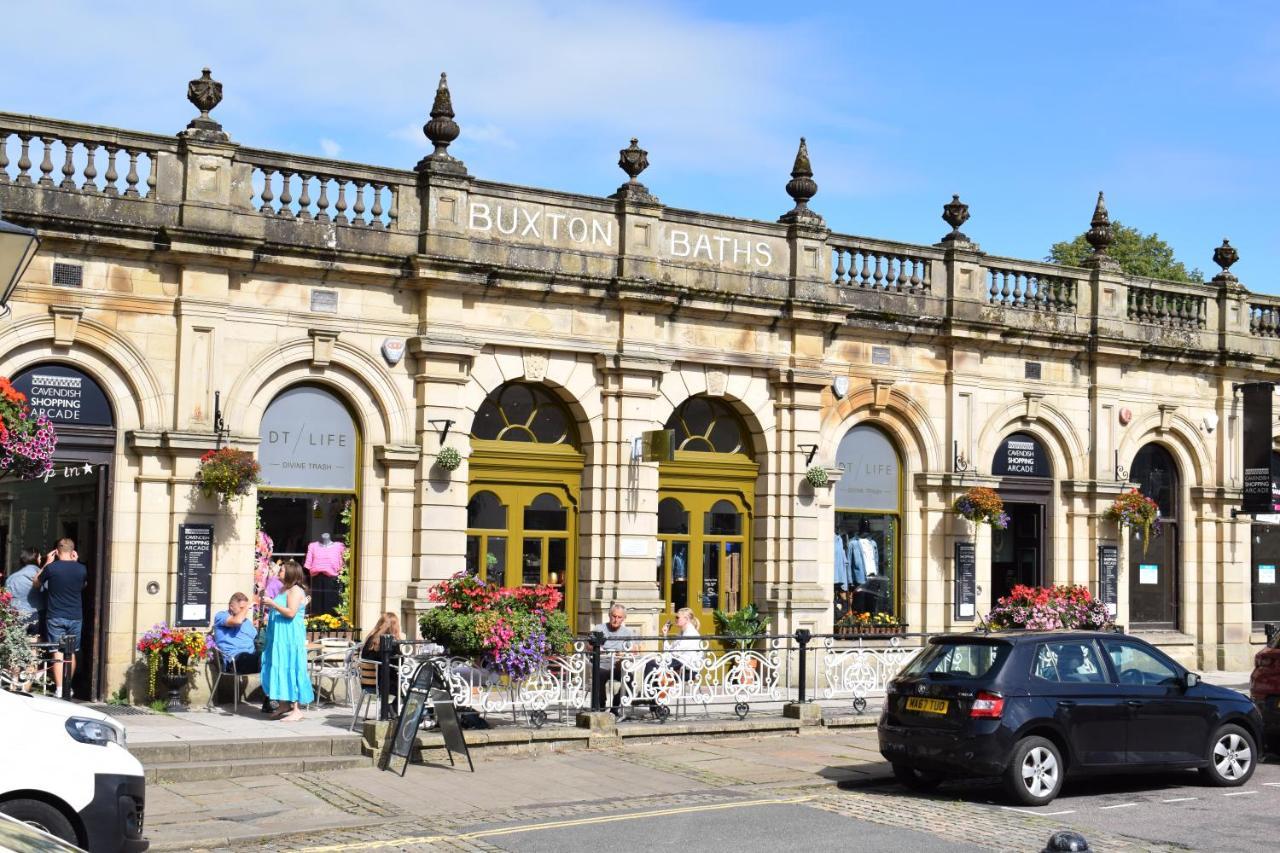 The Buxton Retreat A Luxurious 3-Storey Townhouse With Four Poster Bed And Double Jacuzzi Bath" Esterno foto