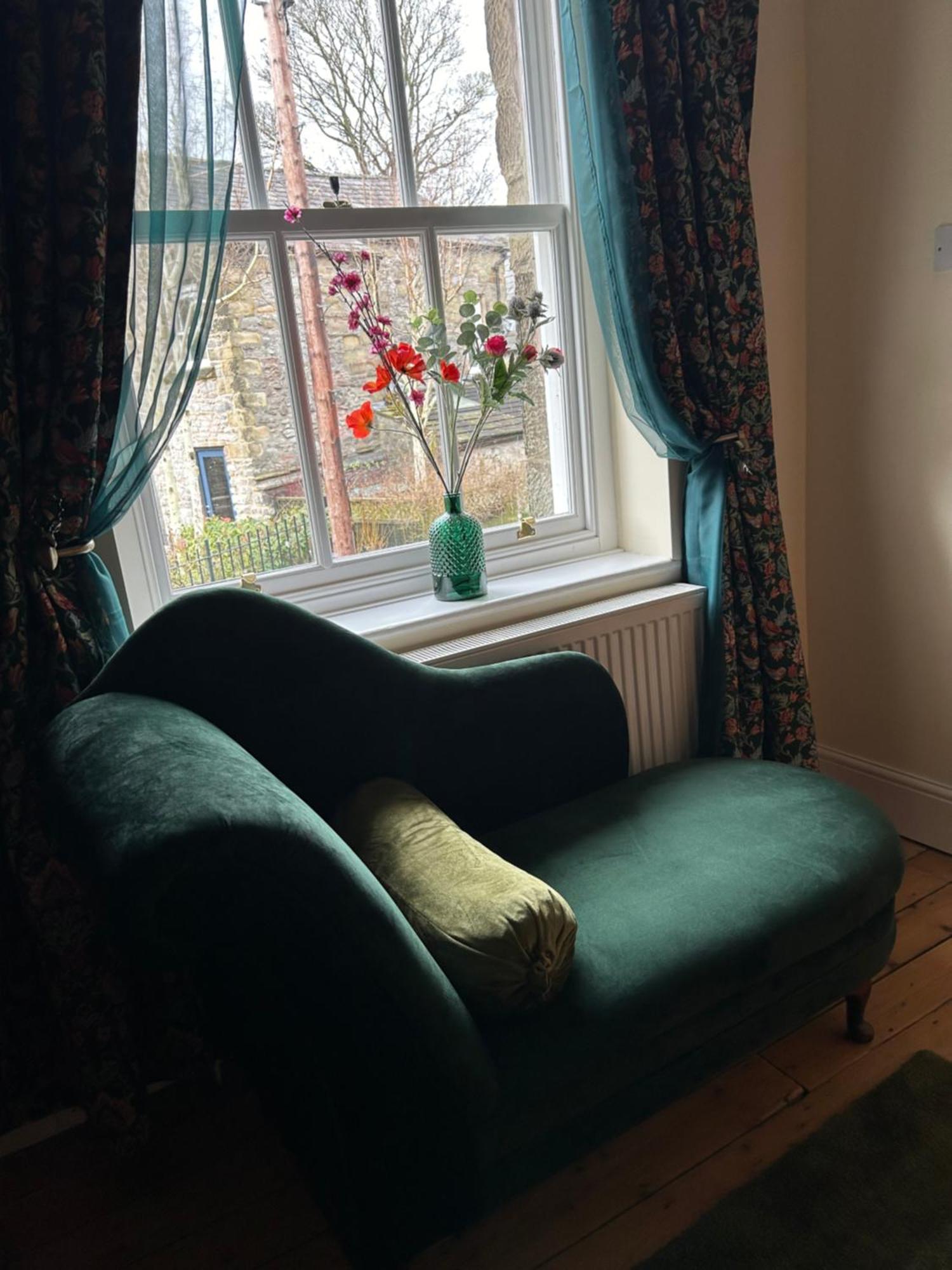 The Buxton Retreat A Luxurious 3-Storey Townhouse With Four Poster Bed And Double Jacuzzi Bath" Esterno foto