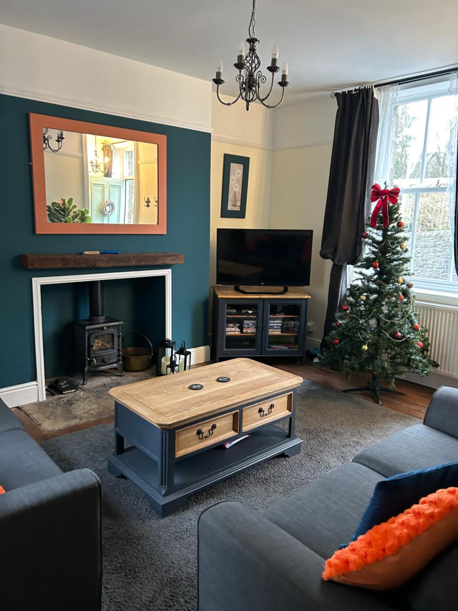 The Buxton Retreat A Luxurious 3-Storey Townhouse With Four Poster Bed And Double Jacuzzi Bath" Esterno foto